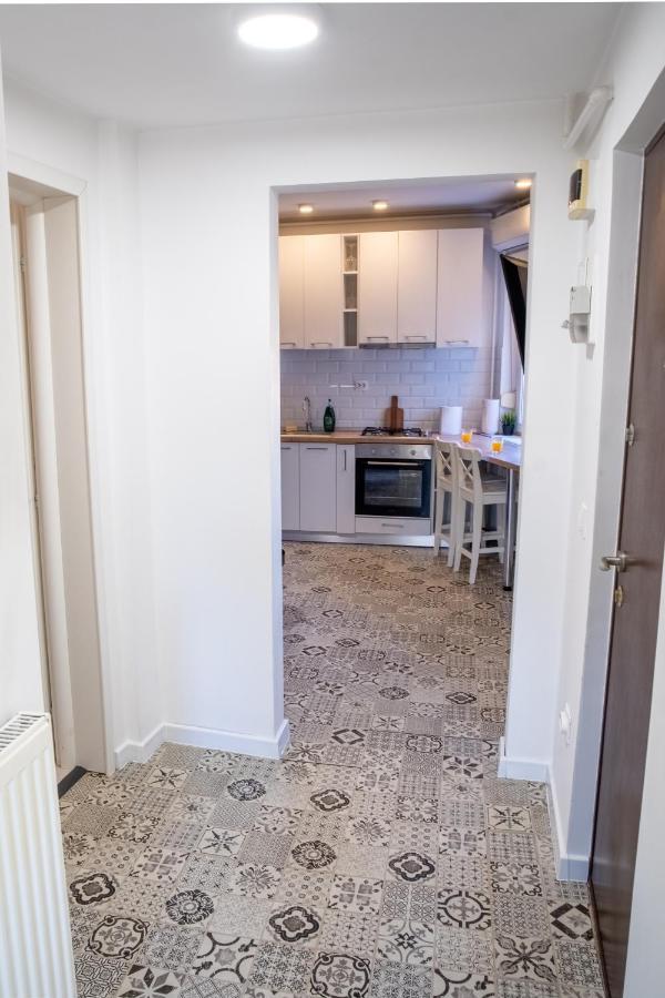 One Bedroom Flat In Bucharest'S Historic District ภายนอก รูปภาพ