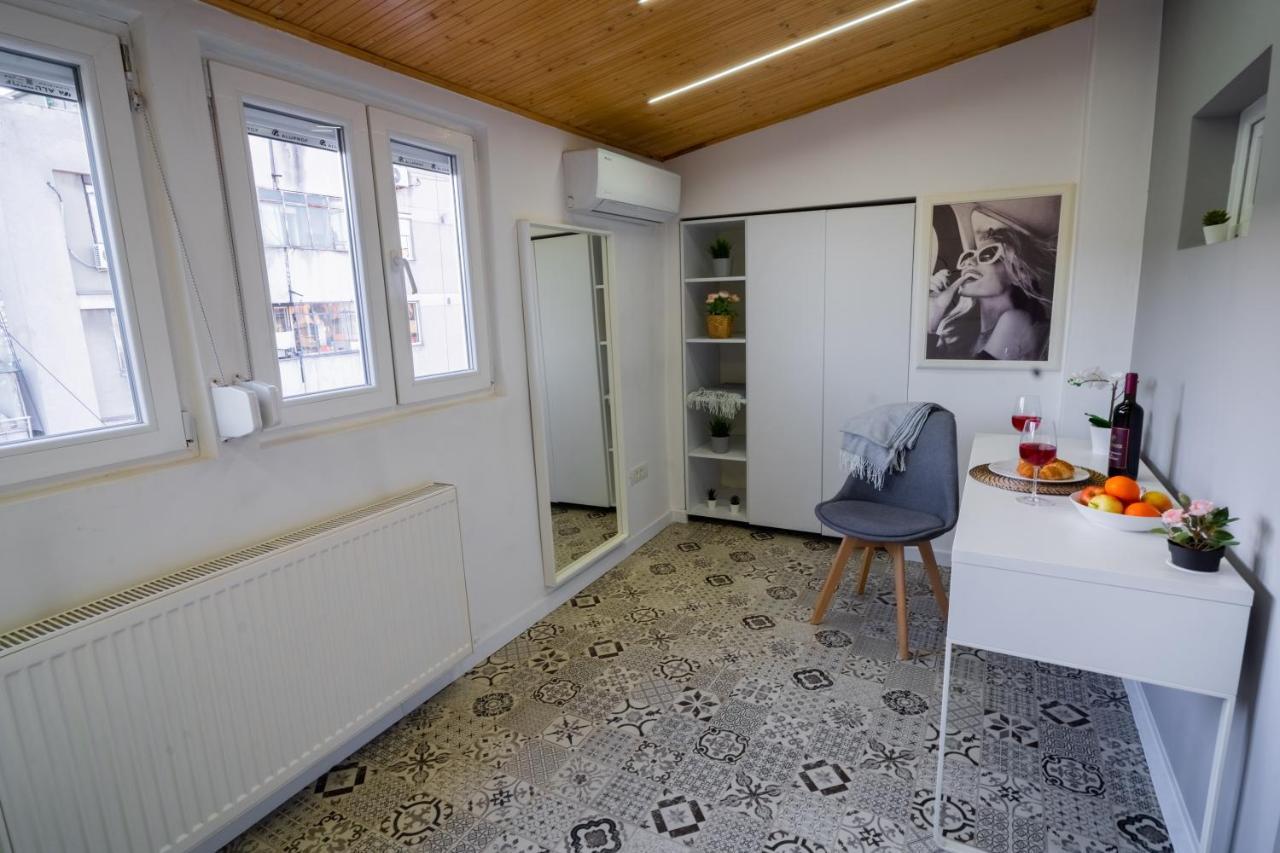 One Bedroom Flat In Bucharest'S Historic District ภายนอก รูปภาพ