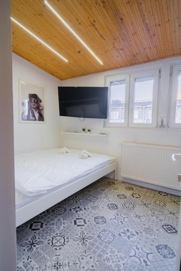 One Bedroom Flat In Bucharest'S Historic District ภายนอก รูปภาพ